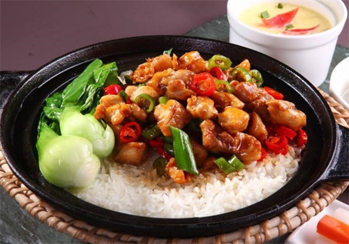 粤香煲仔饭
