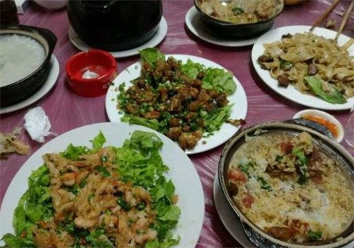 粤记煲仔饭产品 门店图片