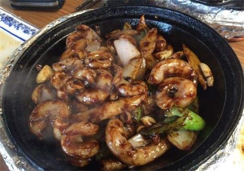 粤香煲仔饭