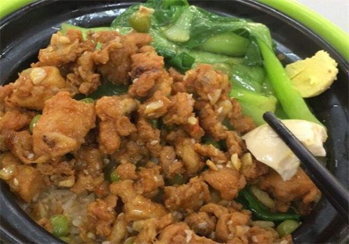 粤香煲仔饭