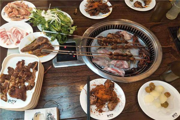 韩里烧自助火锅烤肉