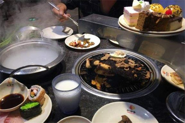 木灵阁炭火烤肉火锅店