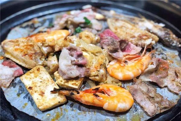德林火锅&烤肉店