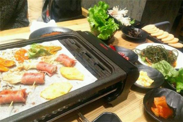 韩式自选烤肉火锅