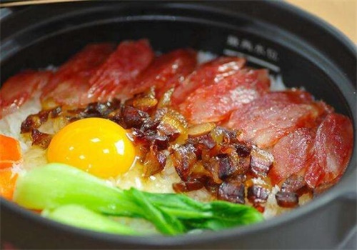一口香煲仔饭