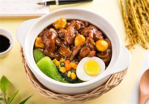 门前客宗师煲仔饭