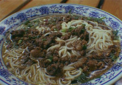 黔郎弄粉