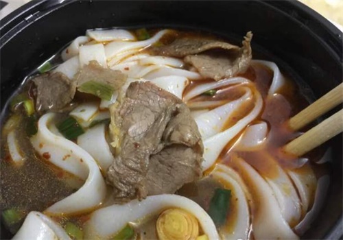 黔郎弄粉