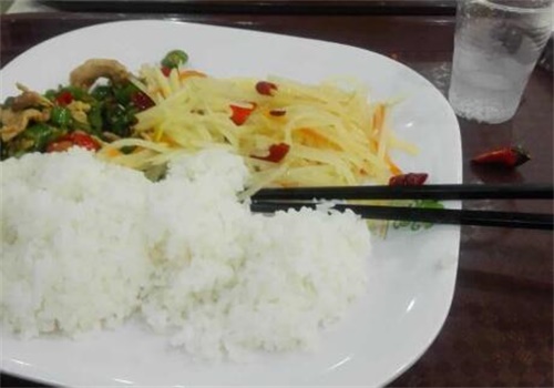小锅飘香快餐