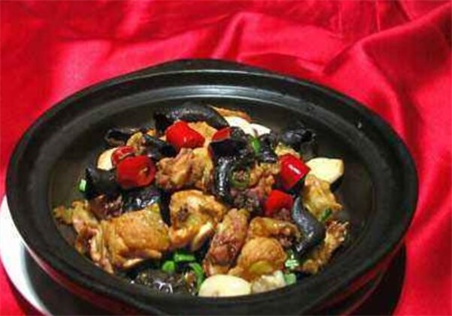 怪老一黄焖鸡米饭