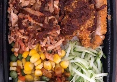 奇迹肉肉拌饭