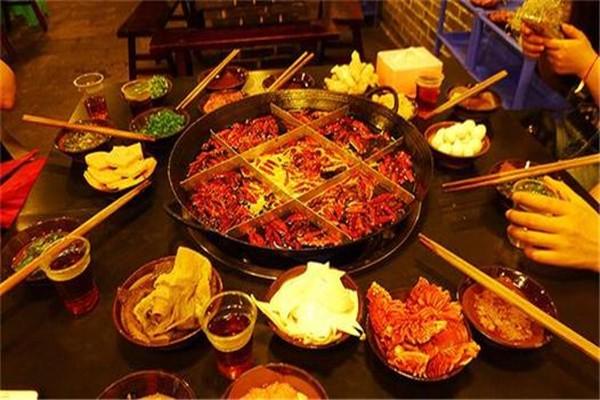 庐山林火锅加盟