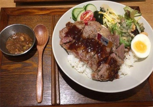 老牛帕丁牛排饭
