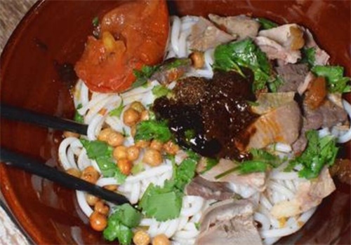 黄家带皮牛肉粉