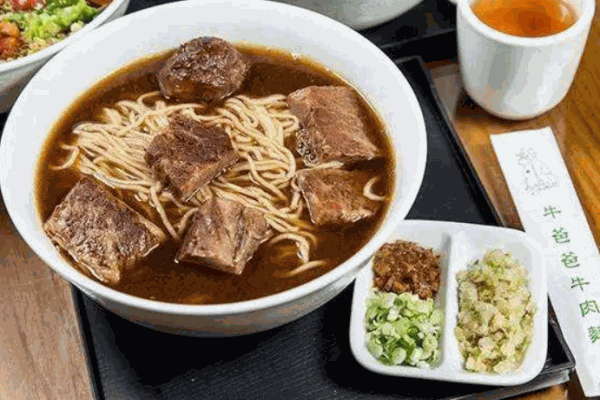 牛爸爸牛肉面产品 门店图片