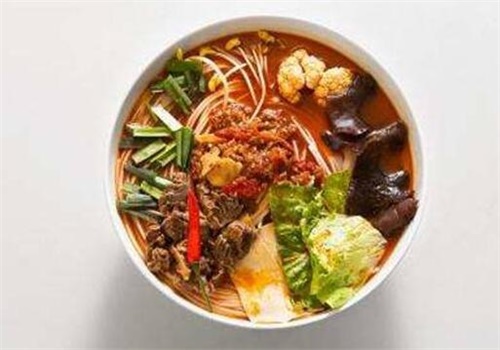 桥缘福过桥米线