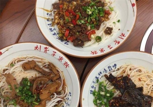 刘聋子牛肉米粉
