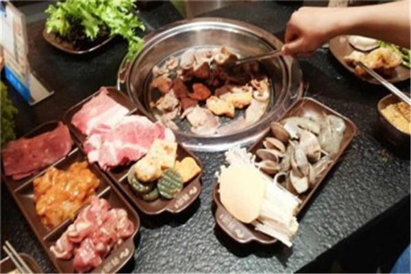 酒将军无限量火锅烤肉加盟