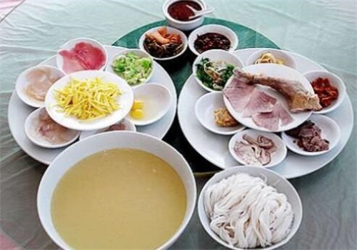 嘉吉行过桥米线产品 门店图片