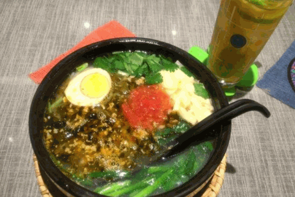 盛景云南过桥米线产品 门店图片