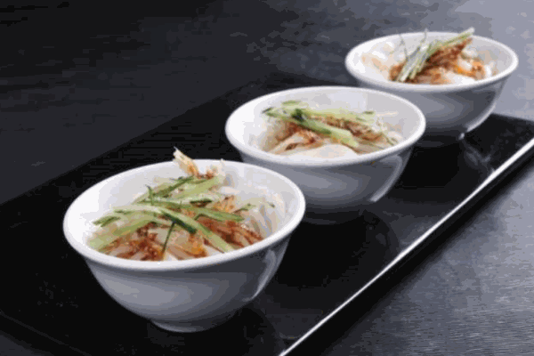 李一碗擀面皮产品 门店图片