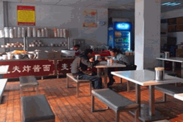 麦道夫炸酱面产品 门店图片