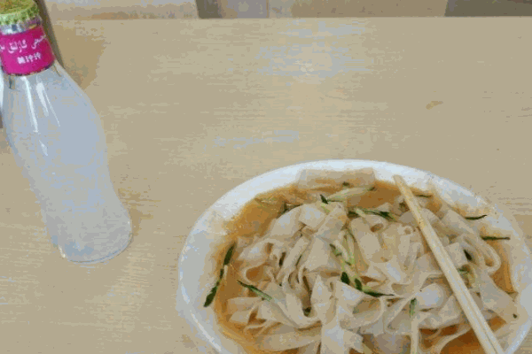唐老鸭擀面皮产品 门店图片