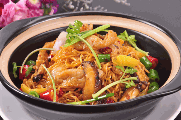 滋溜溜铁锅焖面产品 门店图片