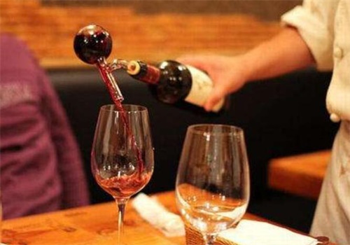 莱澳堡葡萄酒