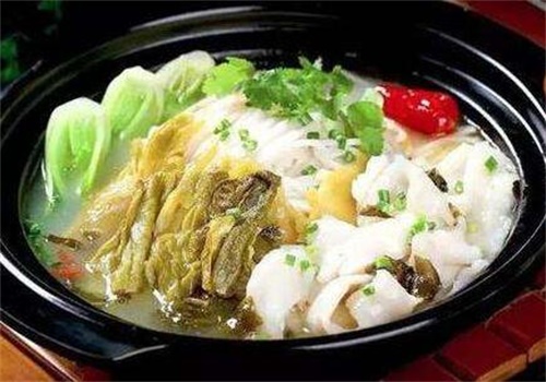 鱼线牵酸菜鱼米线
