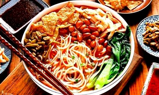 覃记柳州螺蛳粉加盟