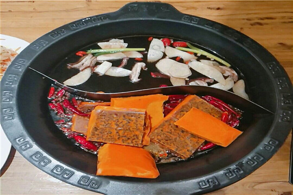 巴渝百年火锅加盟