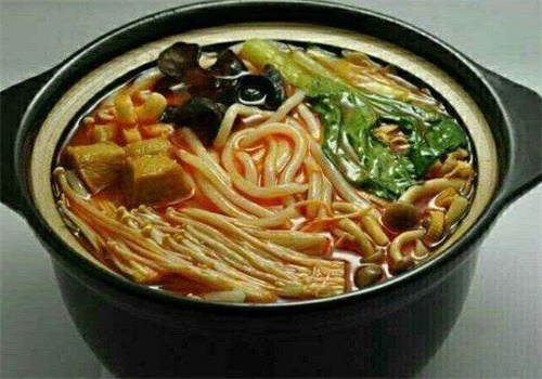 好师傅云南过桥米线