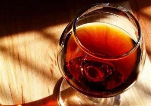 解百纳干红葡萄酒