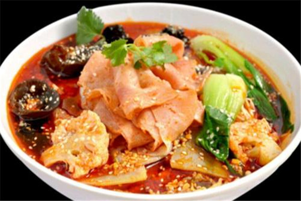  滋麻官私房麻辣烫加盟
