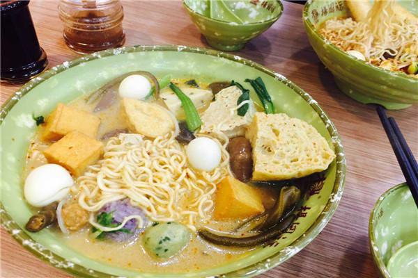 上隐干拌麻辣烫加盟