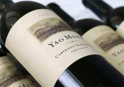 伯特红酒