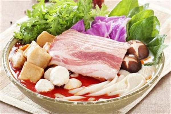杨福园麻辣烫