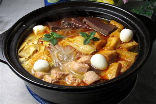 砂锅麻辣烫
