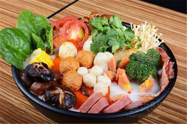 香辣轩麻辣烫