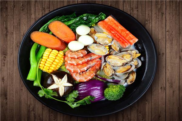 串串厨房骨汤麻辣烫加盟