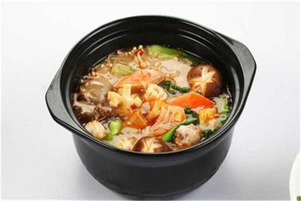 鑫枫林砂锅麻辣烫