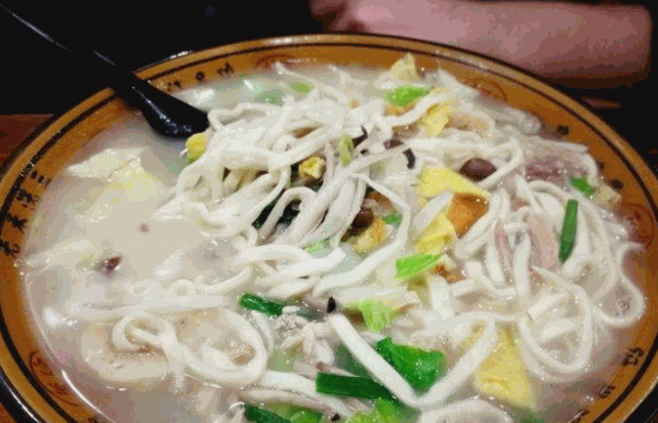 老妈妈手擀面