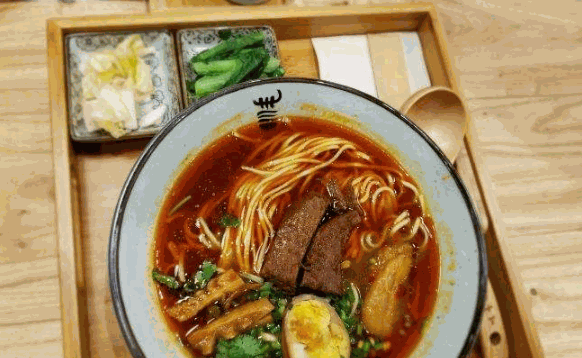 王师傅麻辣面