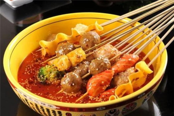奇味香麻辣烫加盟