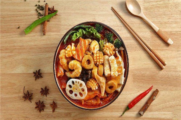 牛华麻辣烫加盟