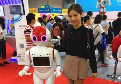 城市漫步机器人