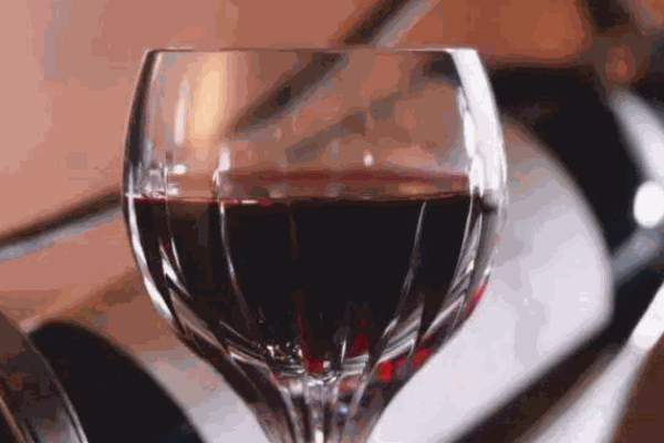 陲酒庄蓝河酒业产品 门店图片
