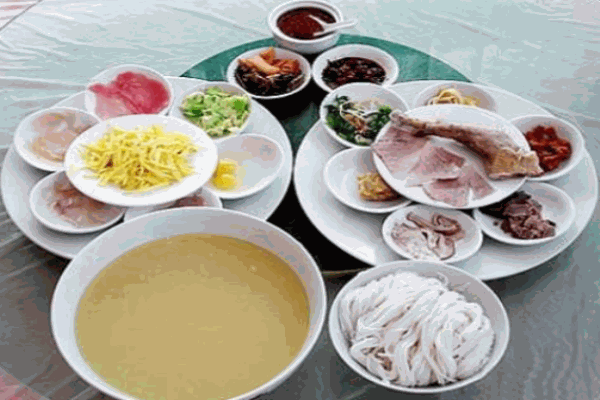 东北人过桥米线产品 门店图片