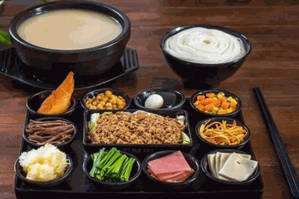 云味馆米线产品 门店图片